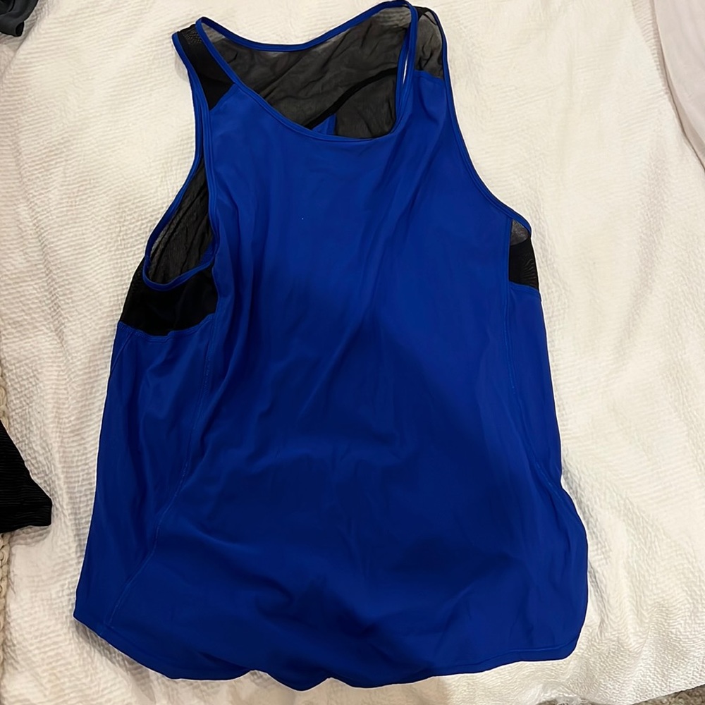 Lululemon blue tank size 8 - loose fit